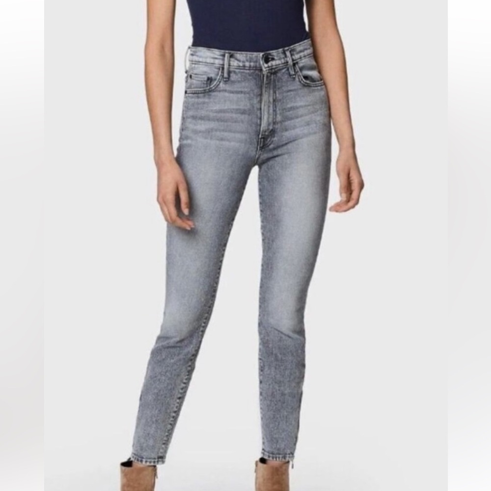 Mother Swooner zip jeans in Static wash